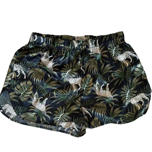 Tommy Bahama Sleepwear Jungle Leopard Print Silky Pajama Shortie Set Size Small - Picture 7 of 8